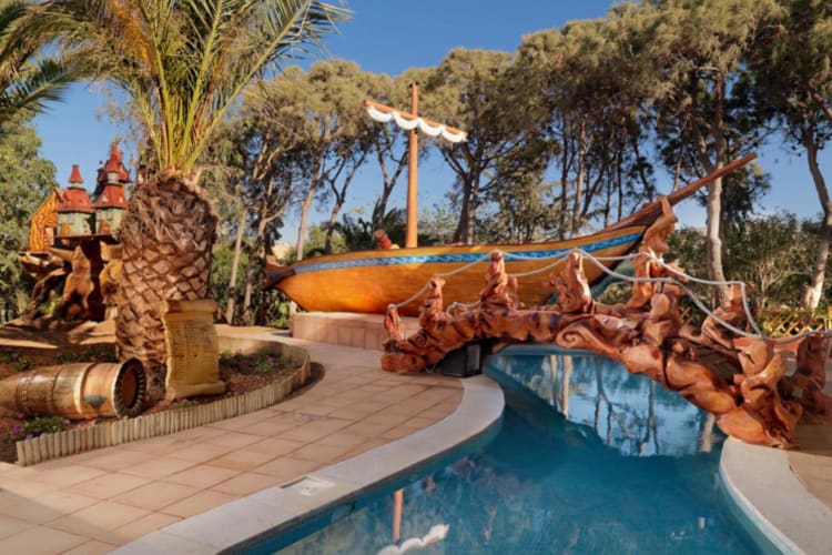 Kids pool